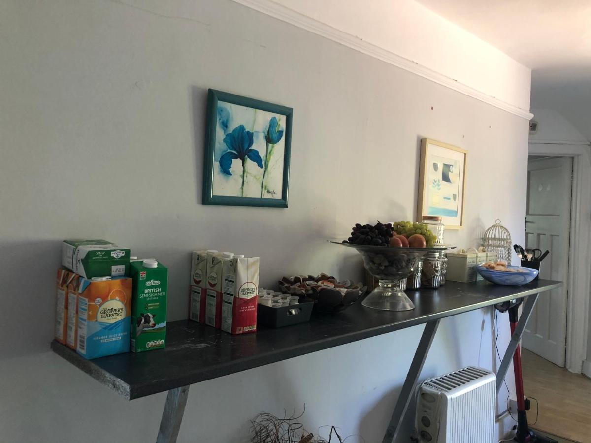 Hookwood Hazelwickゲストハウス エクステリア 写真